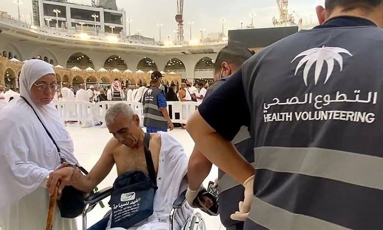 170 volunteers provide medical care to pilgrims at Grand Mosque during Ramzan