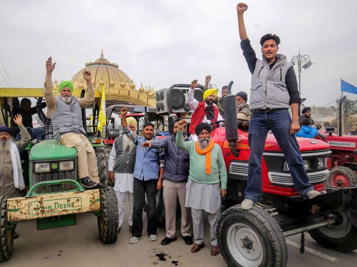 Farmer leaders give 'rail roko' call for Mar 10, to reach Delhi on Mar 6