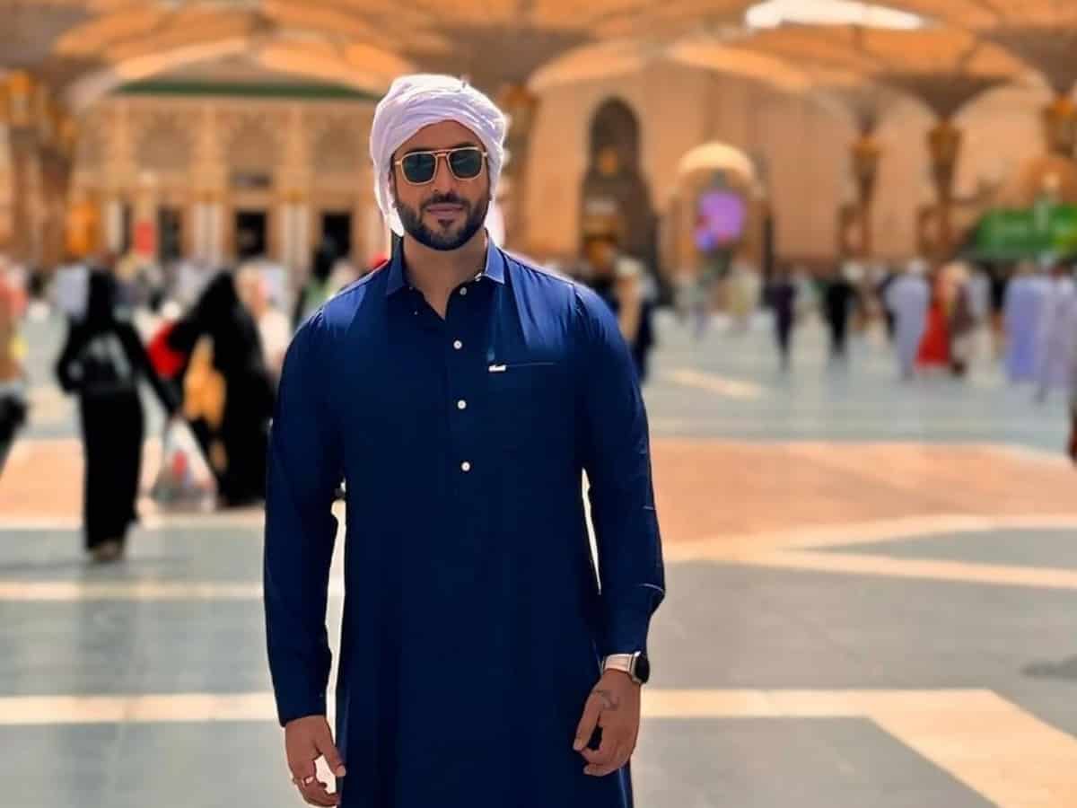 Aly Goni flies to Madinah as Ramzan begins, 'Bechaini si thi..'