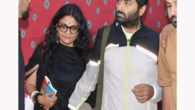 Arijit Singh spotted with his 2nd wife at Ambani's event - Video