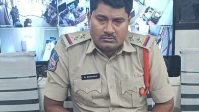 Hyderabad: Sub-inspector caught red-handed demanding bribe