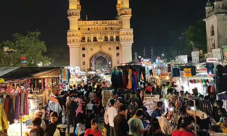 Hyderabad's Charminar market set for Ramzan