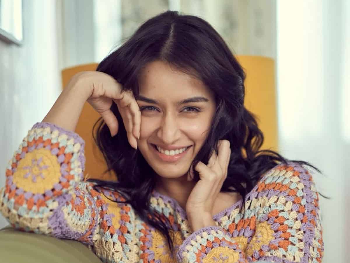 Shraddha Kapoor ignores her ill-health and heads to Lucknow to fulfil a professional commitment
