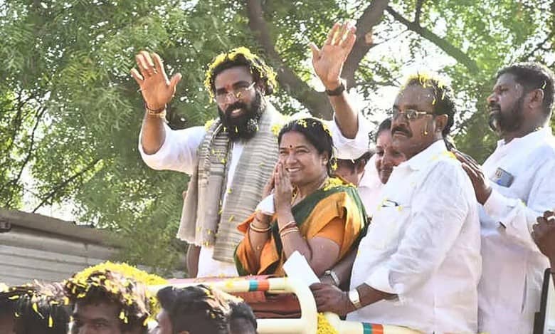 Brother-sister duo to contest LS polls from different parties in Karnataka, AP