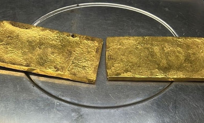 Delhi: Flyer smuggles 1200 grams of gold from Dubai, held