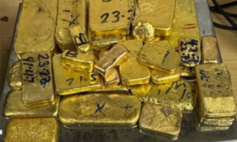 Mumbai: Indian flyer smuggles 2.6 kg gold from UAE, held