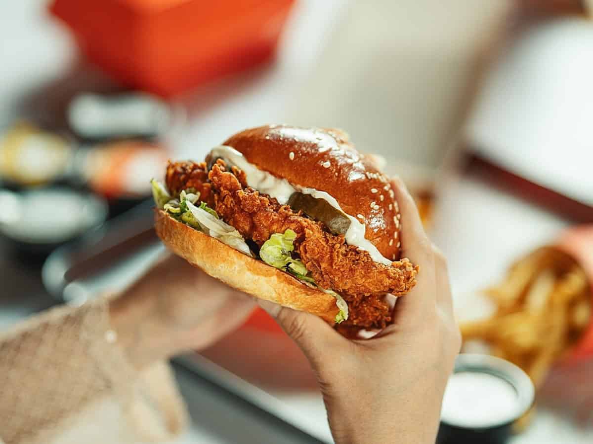 Mass food poisoning in Riyadh: 28 people in intensive care