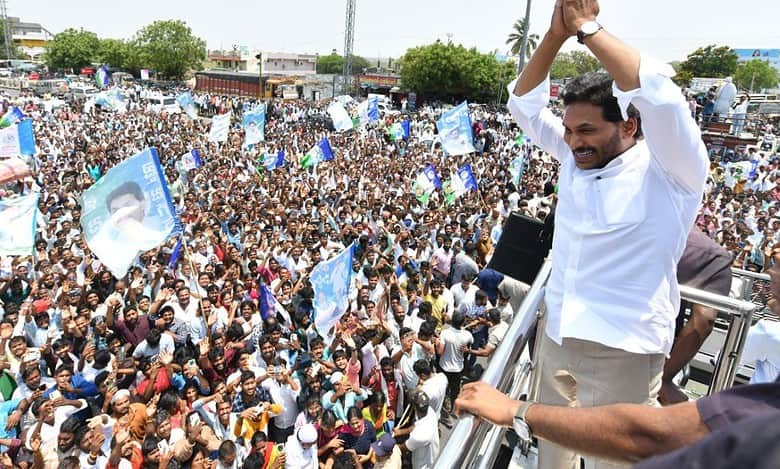 AP: Key leaders of TDP, Jana Sena join YSR Congress