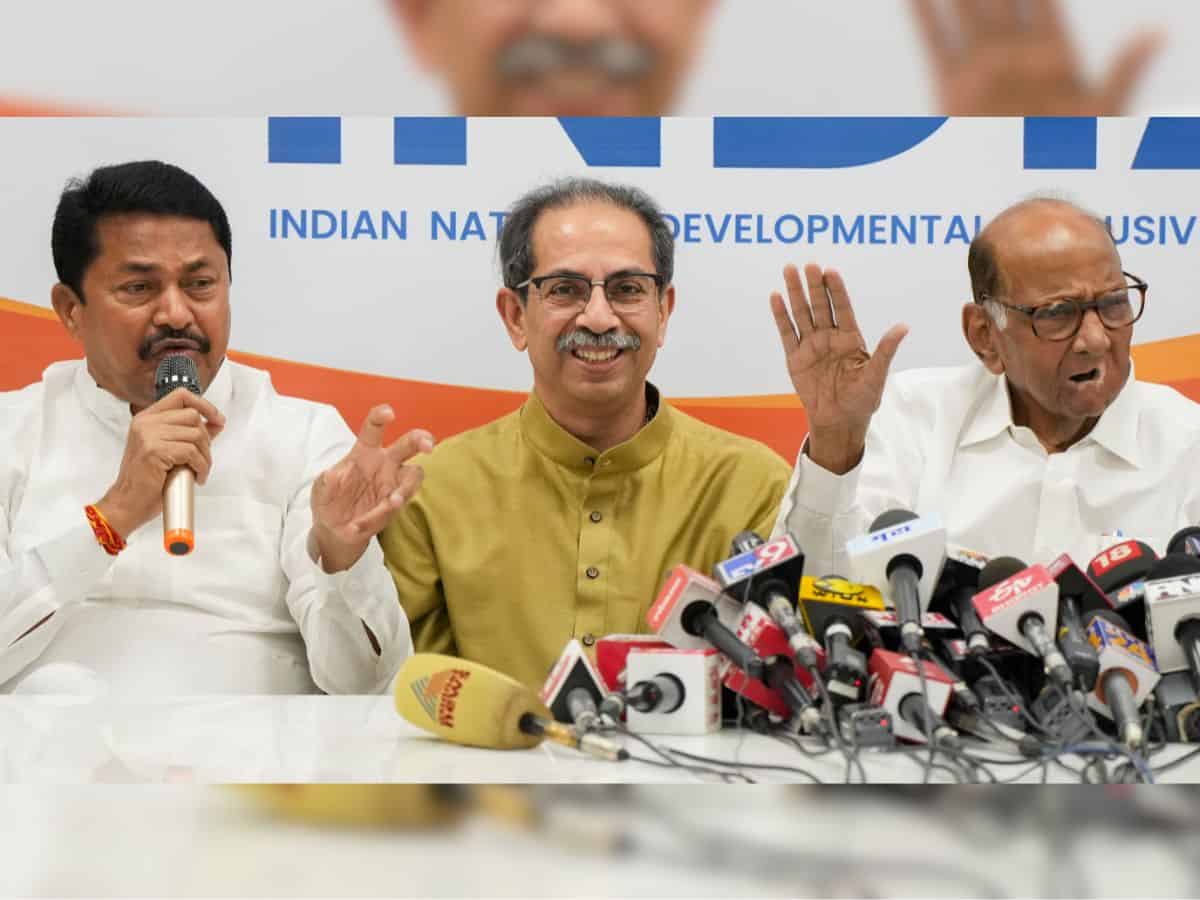 Mumbai: Shiv Sena (UBT) chief Uddhav Thackeray, Maharashtra Congress President Nana Patole and NCP chief Sharad Pawar during a Maha Vikas Aghadi (MVA) press conference, in Mumbai, Tuesday, April 9, 2024. (PTI Photo/Shashank Parade)(PTI04_09_2024_000065B)