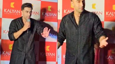 Paps abuse infront of Ranbir Kapoor, video goes viral