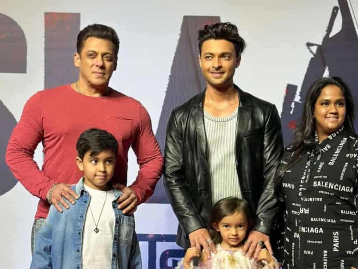 Salman attends Aayush Sharma's 'Ruslaan' screening