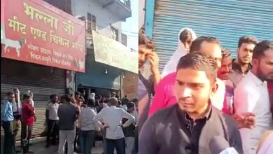 Haryana:Bajrang Dal workers shut down meat shops in Faridabad