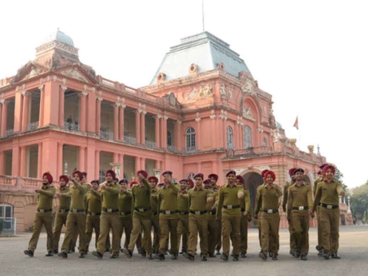 Kharge writes to Prez Murmu against 'privatisation' of Sainik schools