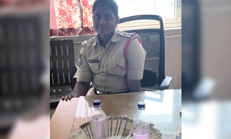 Hyderabad: Lady police officer demands 25k bribe from man, held