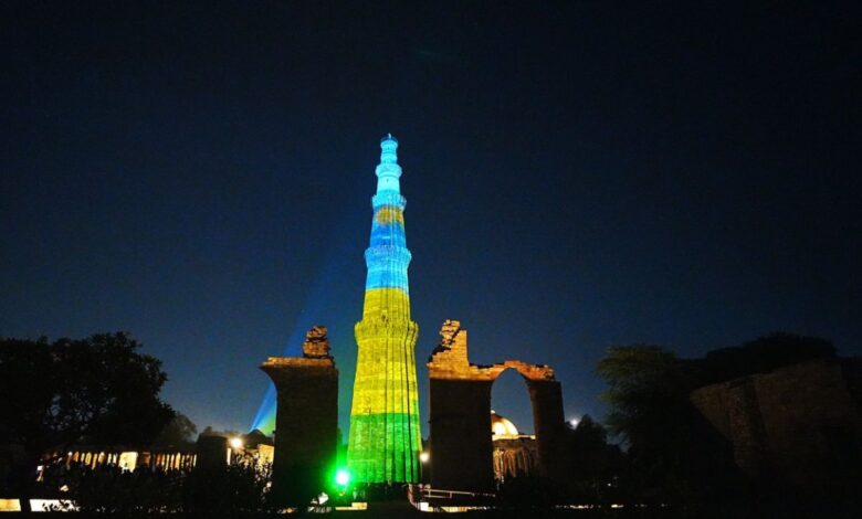 Qutub Minar lit up in solidarity on 30th anniversary of Rwandan genocide
