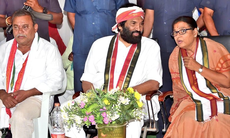 LS polls: Congress will accomplish 'Mission Telangana-15', says Uttam