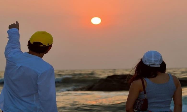 Sara Ali Khan, Ibrahim Ali Khan's vacation pictures go viral