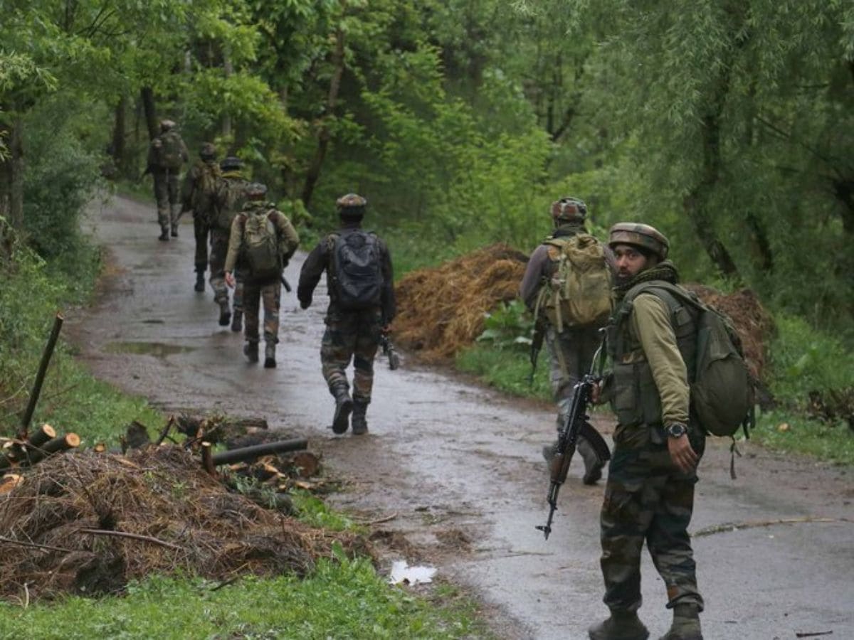 LeT terrorist killed in Pulwama encounter