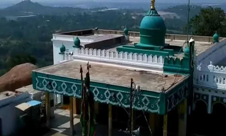 Dargah Hazrath baba sharfuddin at Pahadi Shareef