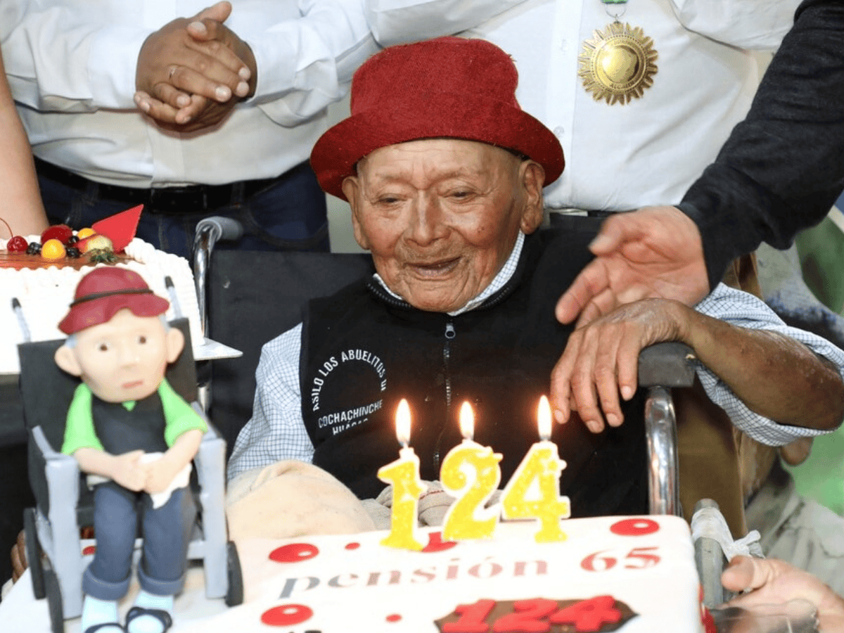 'World's oldest man' blows 124 candles, contests Guinness World Records title