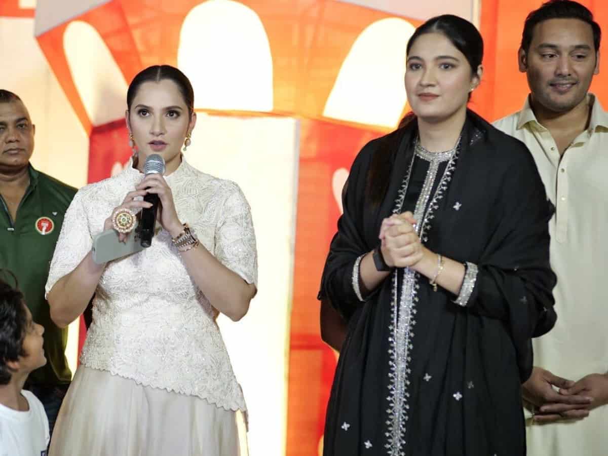 'Namaz first,' says Sania Mirza at Hyderabad's Daawat-e-Ramzan