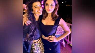 Hrithik Roshan's girlfriend Saba Azad poses with his ex-wife Sussanne Khan
