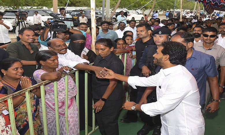 Post polls, vacation beckons Andhra Pradesh leaders