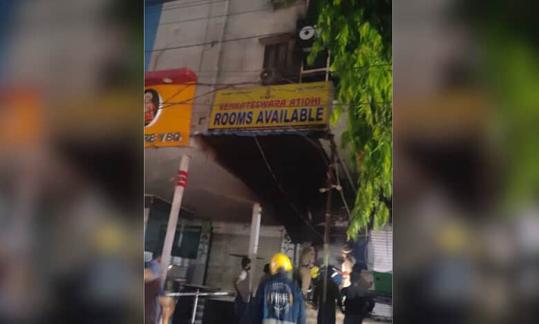 Fire breaks out in hotel in Chaitanyapuri, couple hurt