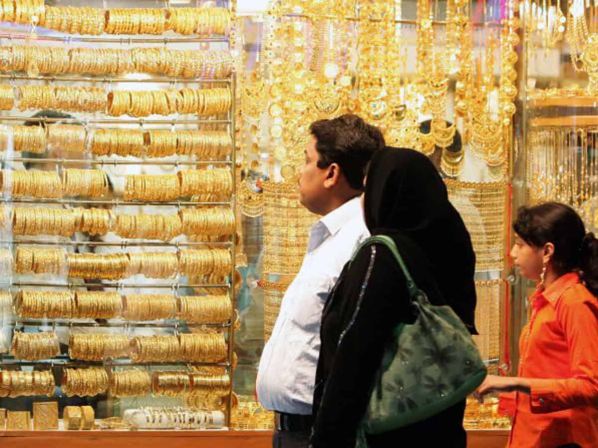 Gold climbs Rs 200; silver jumps Rs 350
