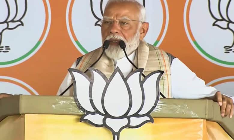 Shaken by surgical strikes, Pak prays Congress ‘shehzada’ becomes India’s PM: Modi