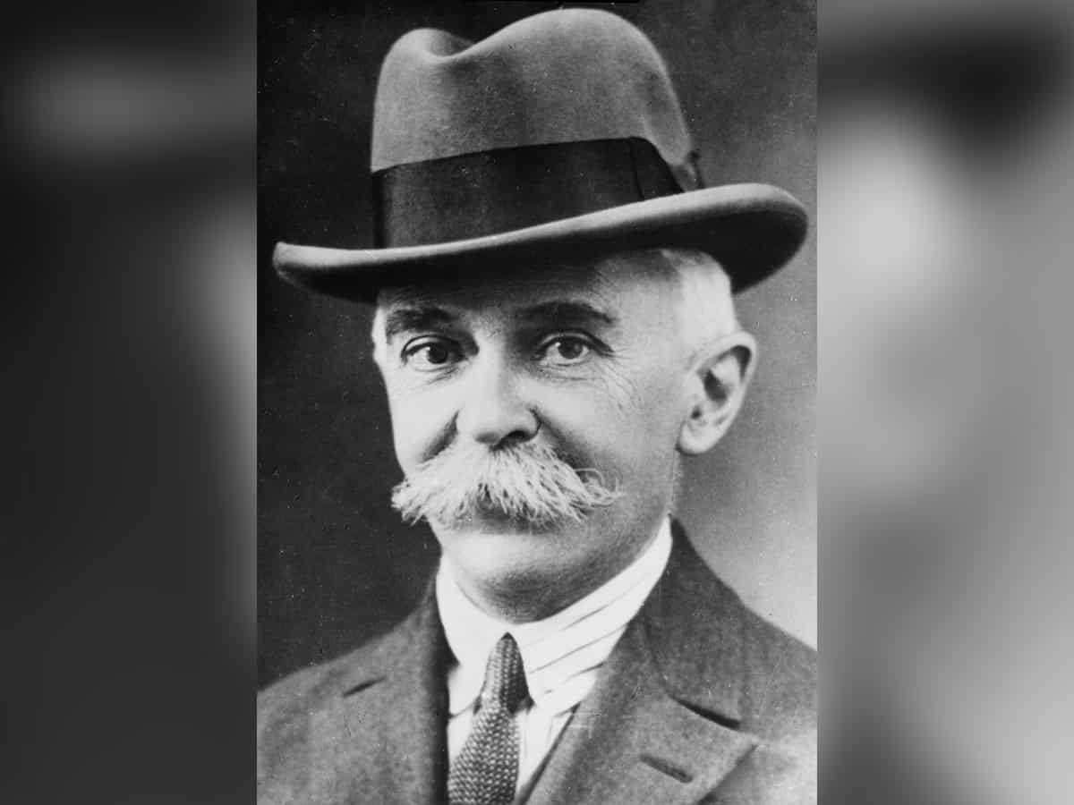 Vision of French nobleman Pierre de Coubertin has turned into great Olympic Games