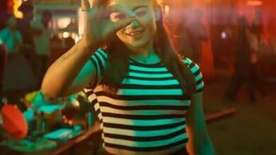 'Pushpa 2': Rashmika Mandanna flaunts her new hookstep in second track 'Sooseki' teaser