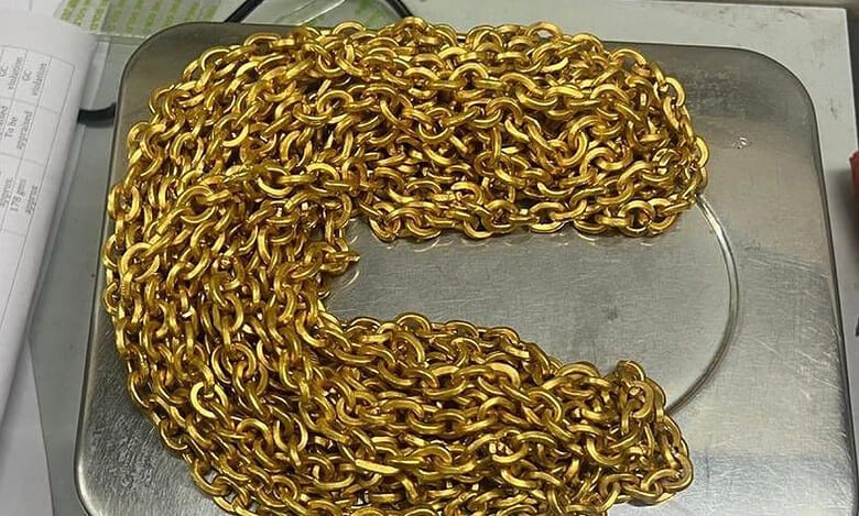Five flyers from Dubai held at Delhi airport for smuggling Rs 1.92 cr of gold