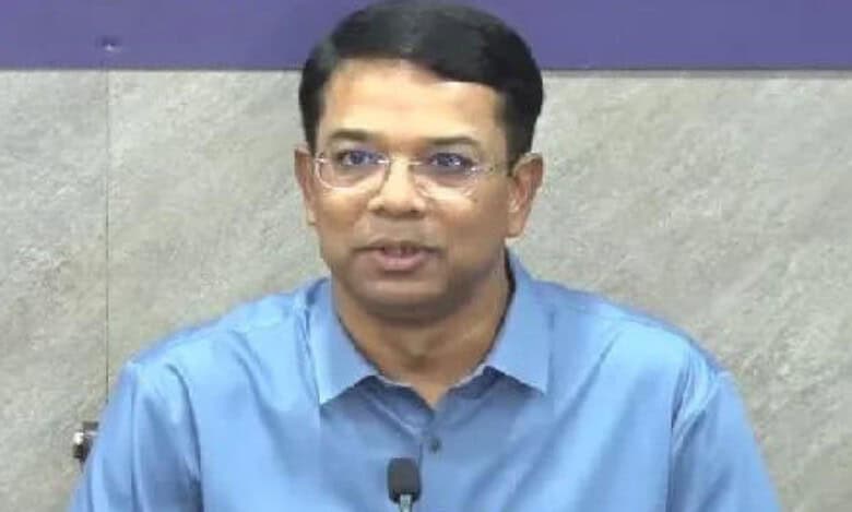 CEP Vikas Raj warns the companies that action would be initiated against them if they fail to give paid leave to their employees on the polling day.