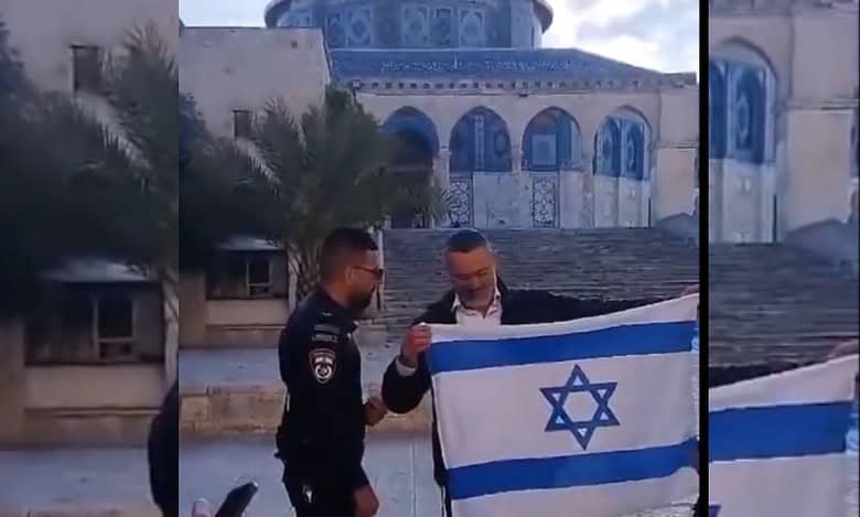 Settlers storm Al-Aqsa mosque, raise Israeli flag on compound