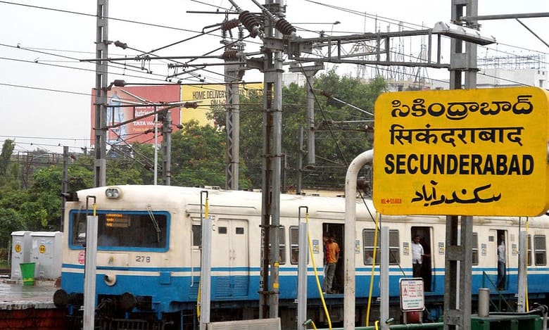 Secunderabad RPF recover lost items worth Rs.17.35 lakhs