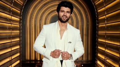 Vijay Deverakonda extends warm welcome to Coldplay’s Chris Martin