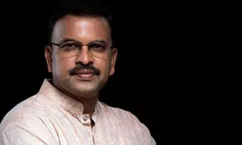 VV Lakshminarayana posts on X suggesting the President of India to bring out an ordinance to extend Hyderabad as the common capital for 10 more years.