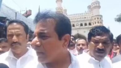 KTR visits Charminar opposing Telangana govt’s new state emblem move