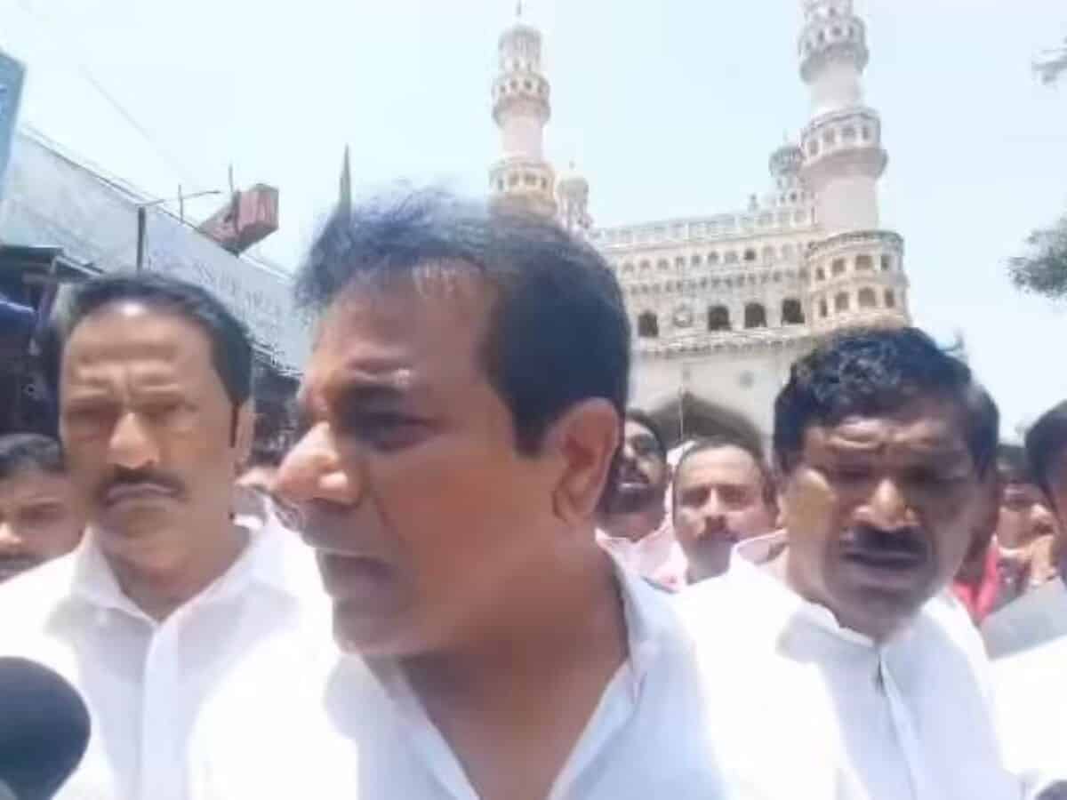 KTR visits Charminar opposing Telangana govt’s new state emblem move