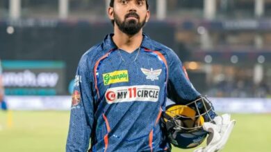 Cricket: Fans furious over treatment given to Rahul; players deserve utmost respect