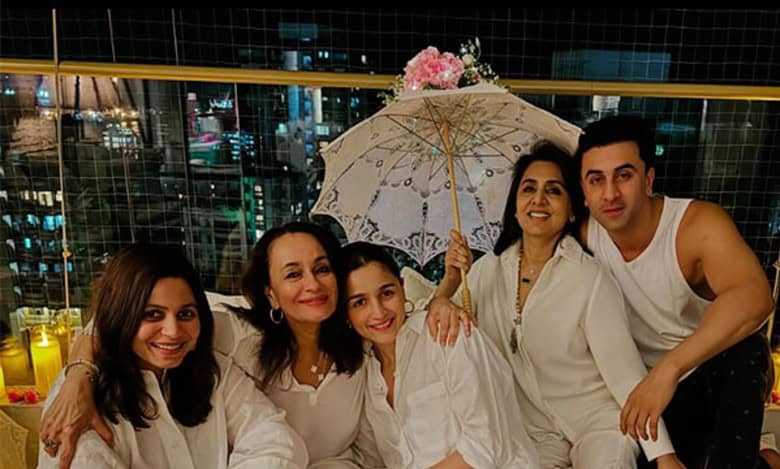 Alia Bhatt, Ranbir Kapoor host white-themed Mother's Day bash