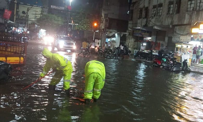 Rainfall throws life out of gear in Hyderabad