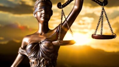 Five people who were loitering on the roads at night were sentenced to five days in prison by a city court on Tuesday.