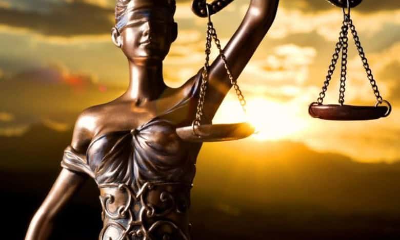 Five people who were loitering on the roads at night were sentenced to five days in prison by a city court on Tuesday.