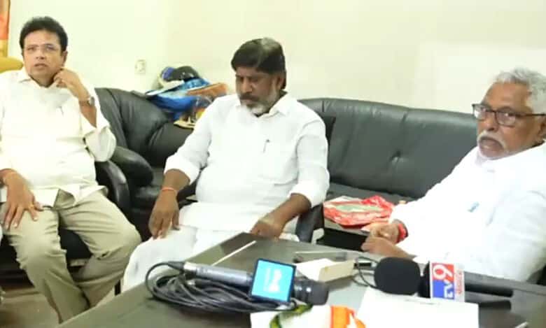 Telangana Dy CM Bhatti meets MLC Jeevan Reddy amid resignation reports