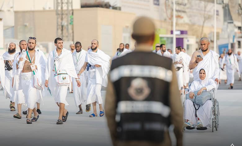 Saudi warns tour firms who encourage visit visa holders to perform Haj illegally