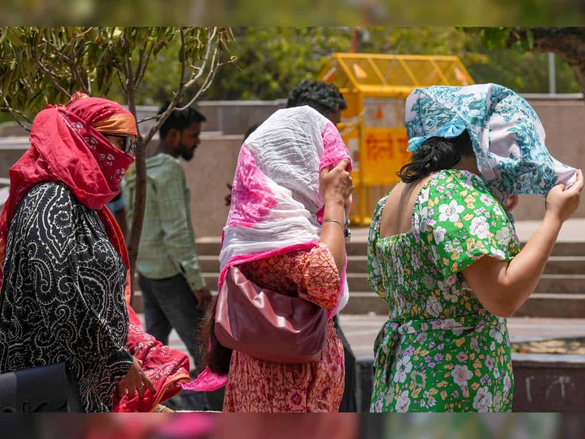 Weather: Hot Summer day in Delhi