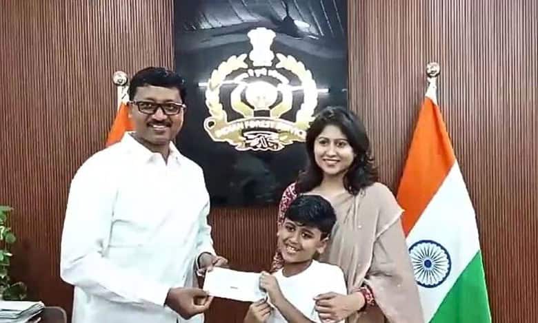 Hyderabad: 7-yr-old adopts 7 wildlife species at Nehru Zoo Park for birthday