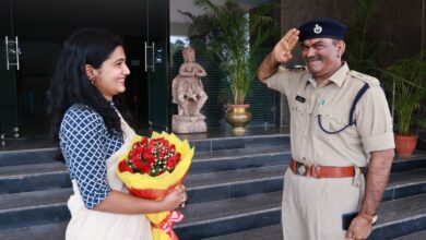 Hyderabad: IPS father salutes UPSC topper daughter, photo viral